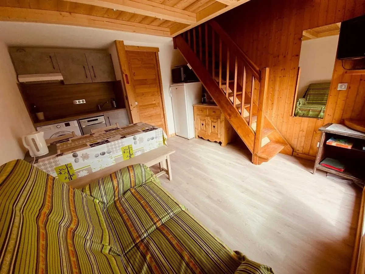 Apartment Duplex Au Coeur Du Village Avec Balcon Et Garage A La Clusaz, Proche Des Pistes Et Commodites - Fr-1-459-216